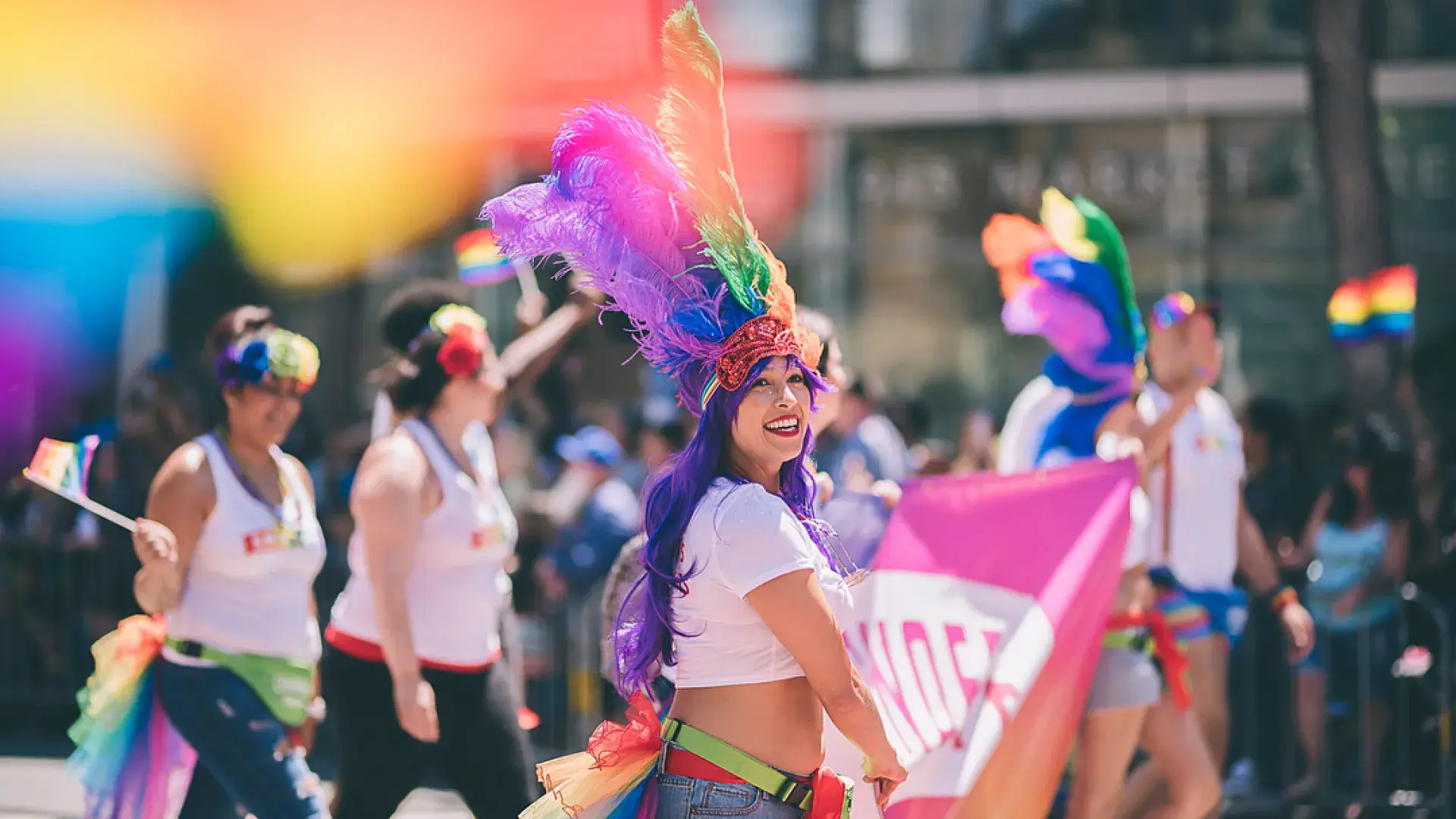 Mulher na Parada do Orgulho em São Francisco
