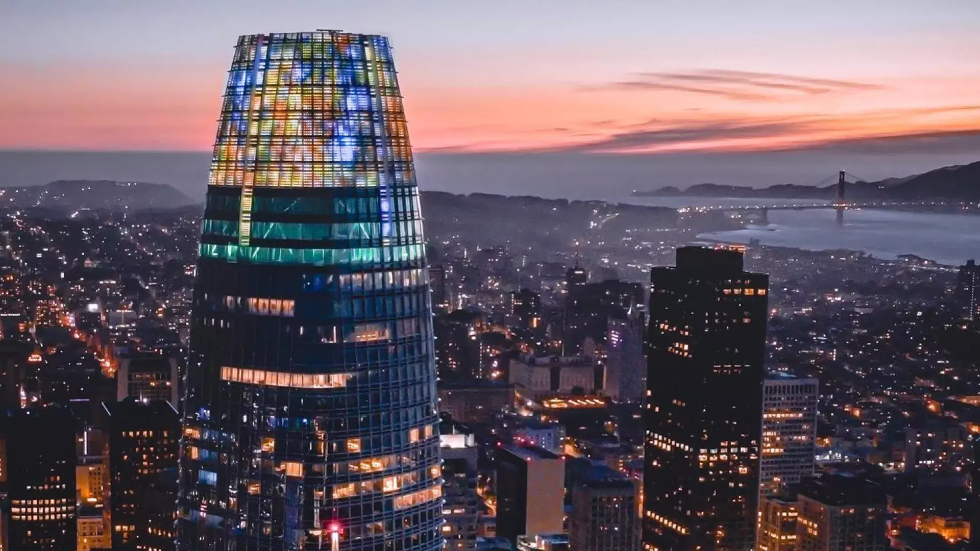 Salesforce Tower