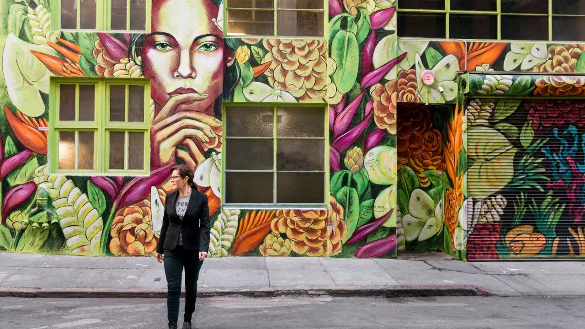 A mural adorns the outside walls of 111 Minna Gallery