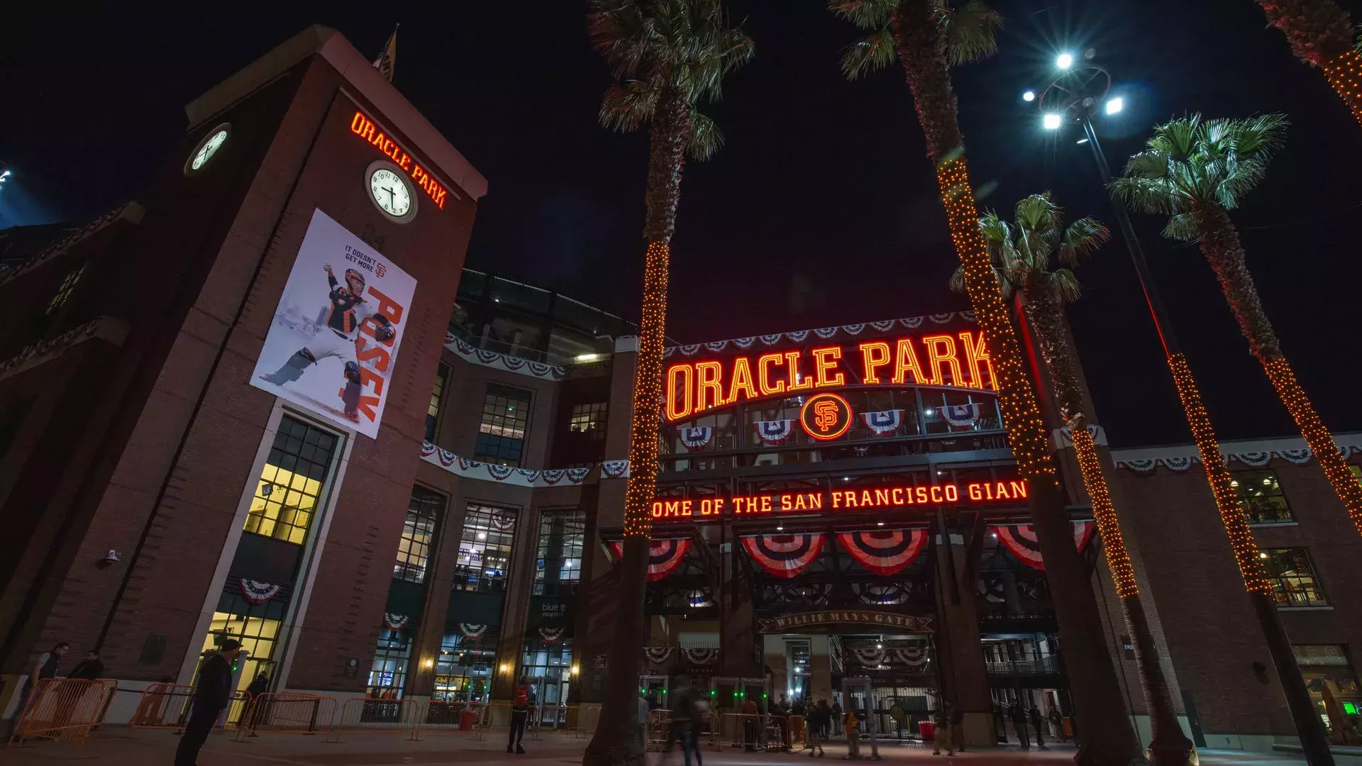 Oracle Park Willie Mays Plaza Entrance