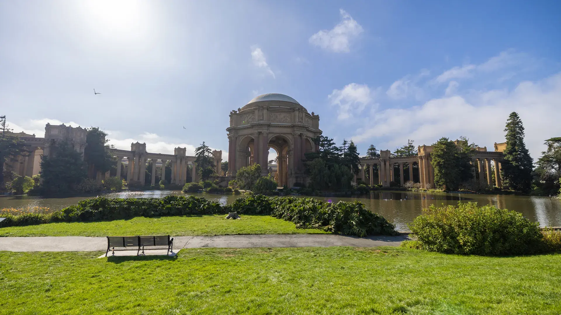 화창한 날 Palace of Fine Arts