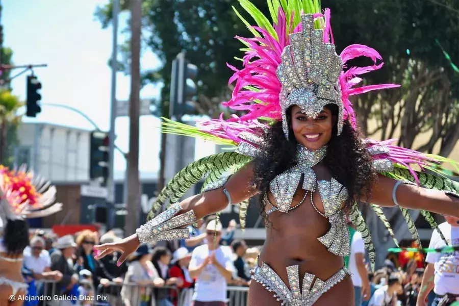 Dançarina de carnaval na Missão