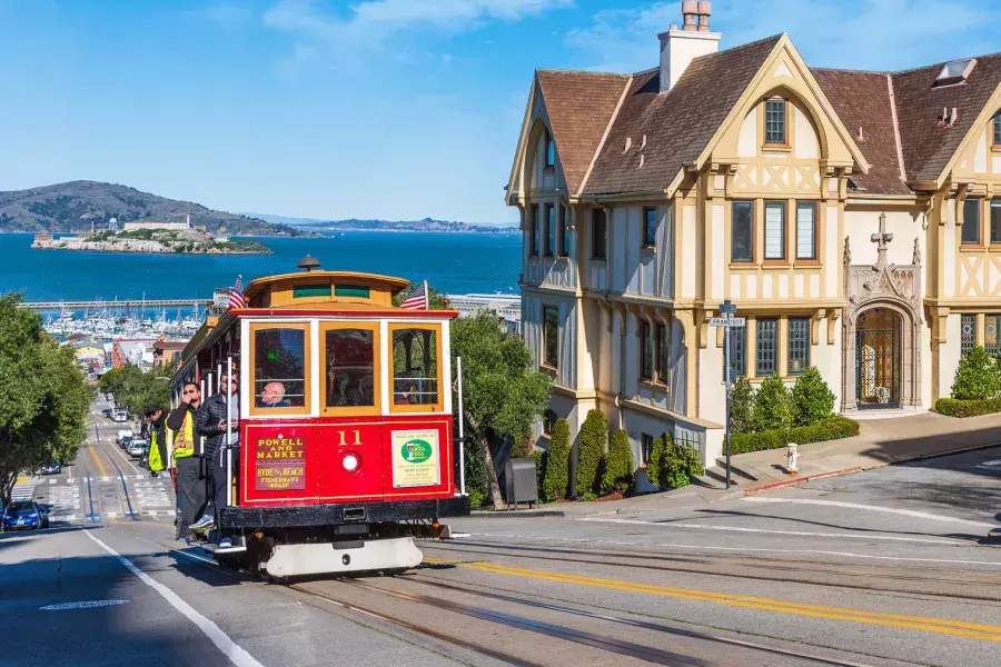 hyde cable car