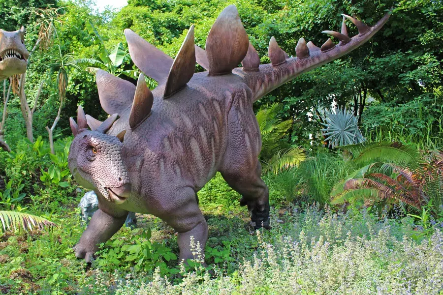 A dinosaur animatronic at the SF Zoo