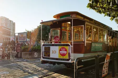 Cable car at Fisherman's Wharf