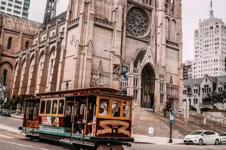 Cable Car going by Grace Cathedral