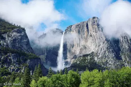 Cataratas de Yosemite no Parque Nacional de Yosemite.