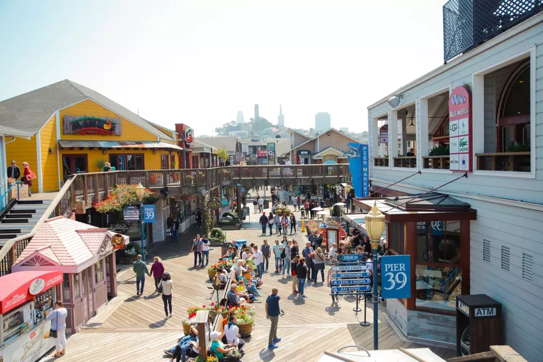 SAN FRANCISCO - APR 2, 2018: Visitors Flock To Pier 39 At San