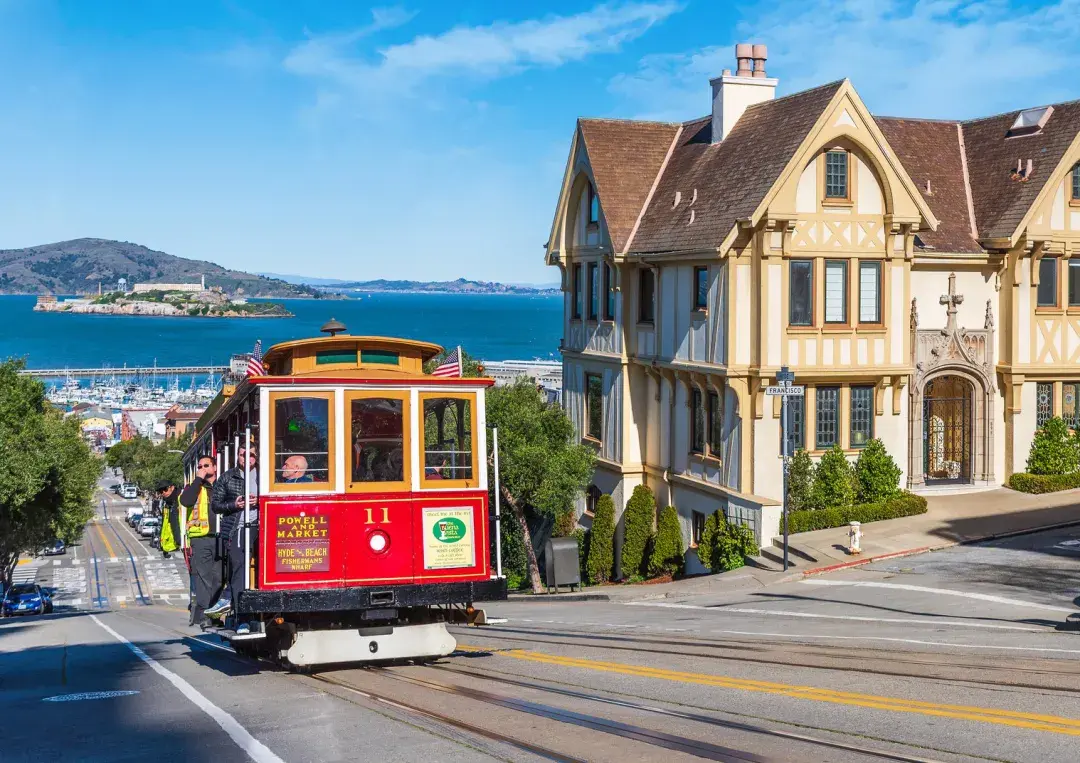 hyde cable car