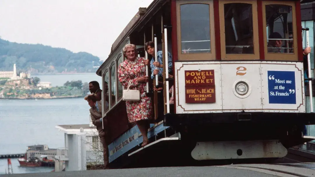 Cena de Sra. Doubtfire quando eles estavam no Cable Car