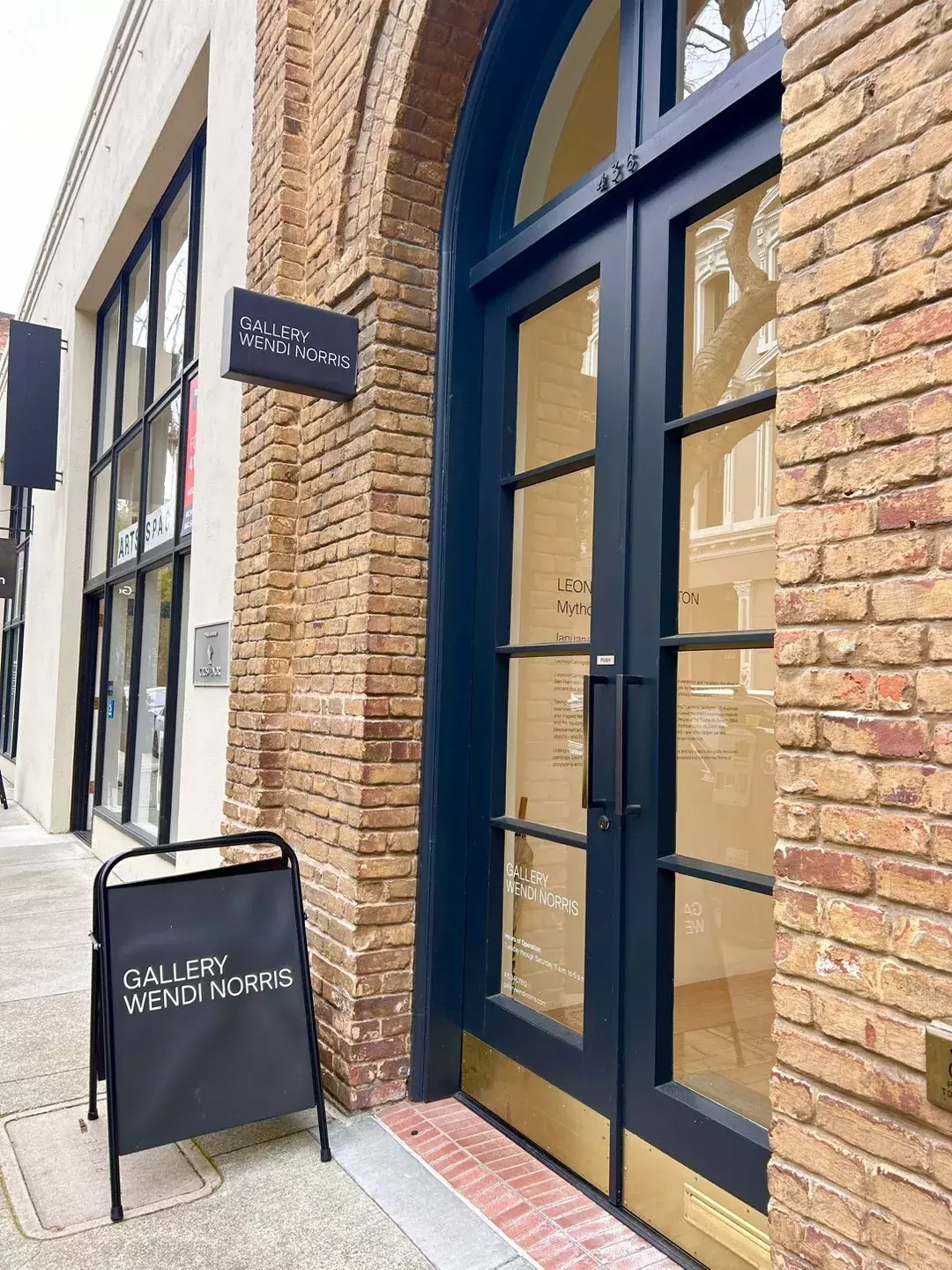 Gallery Wendy Norris exterior 