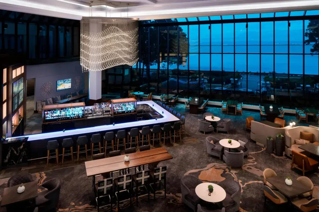 Interior of San Francisco Airport Marriott Waterfront Hotel 
