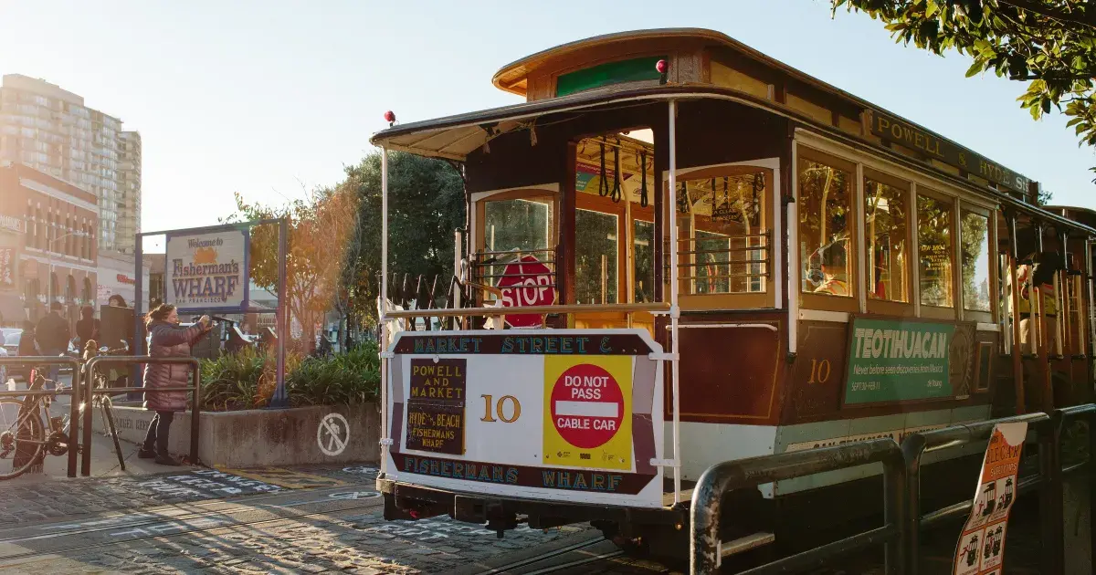 パウエルハイド　サンフランシスコ　トロリーバスケーブルカー　ミュージックボックス パウエル・ハイド・ケーブルカーラインのガイド | San Francisco Travel
