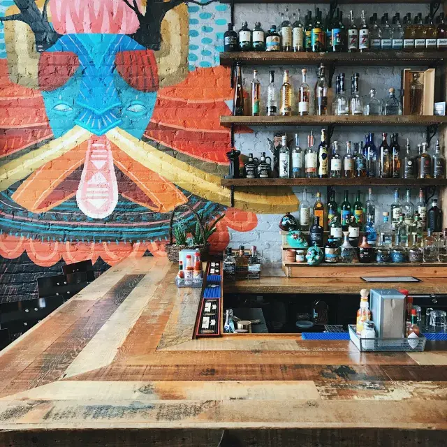Barra com álcool
