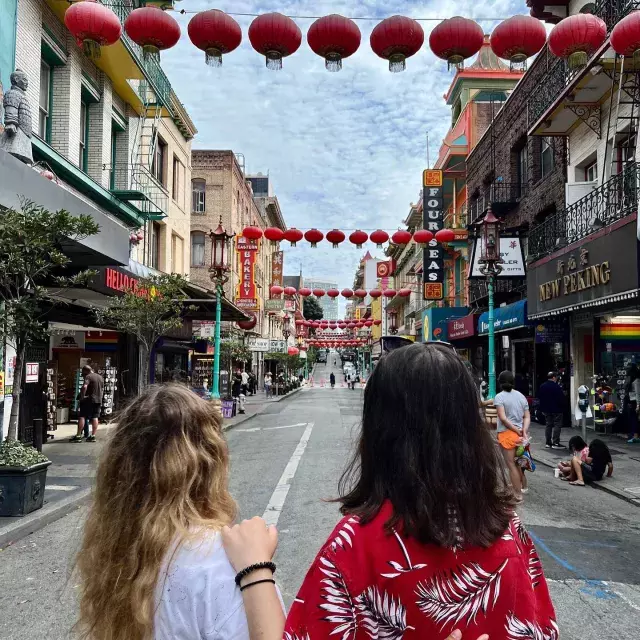 Ladies looking down Grant Street in Chinatown