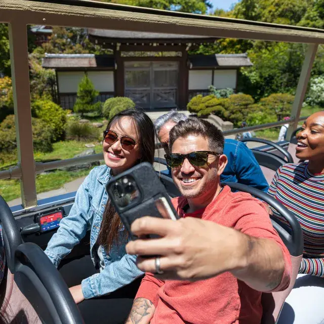 Man taking a selfie on a Big Bus Tour
