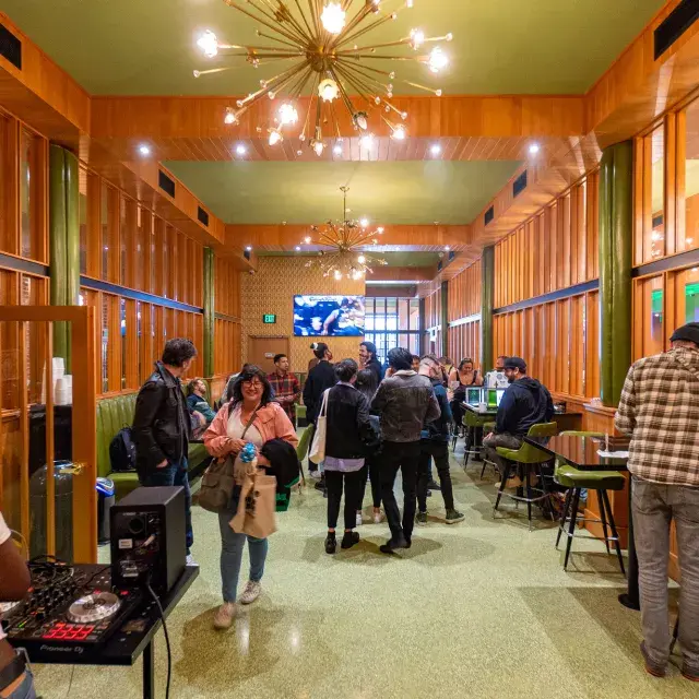 Moe Greens Cannabis Lounge