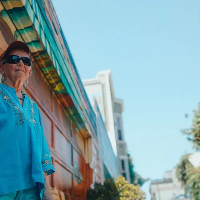 Precita Eyes의 창립자, Susan Cervantes