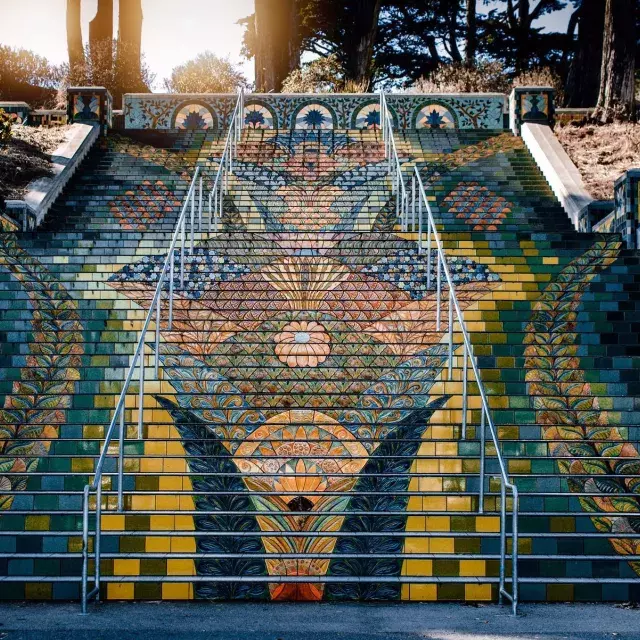 Imagem dos degraus do Lincoln Park ao sunset