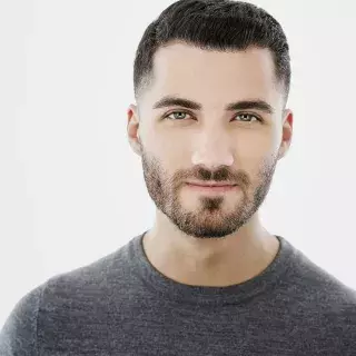 Aaron Danzig headshot